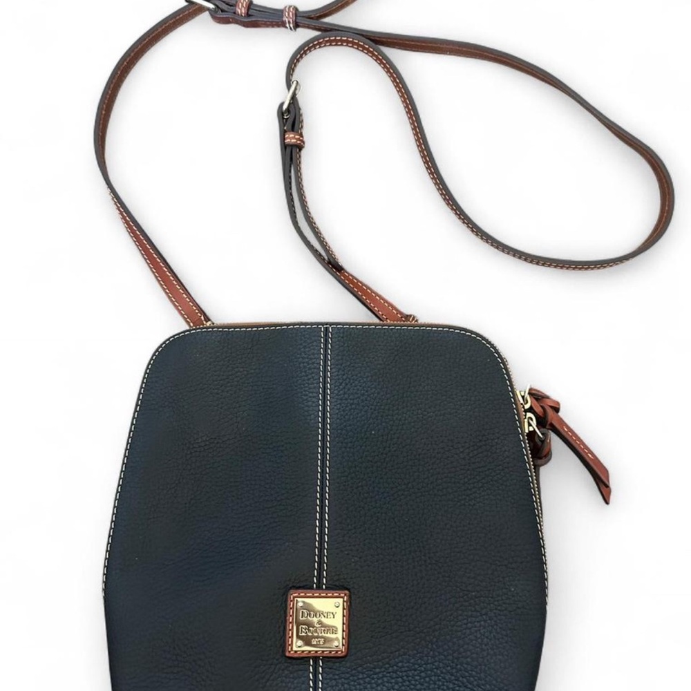 Dooney & Burke medium crossbody bag black and brown